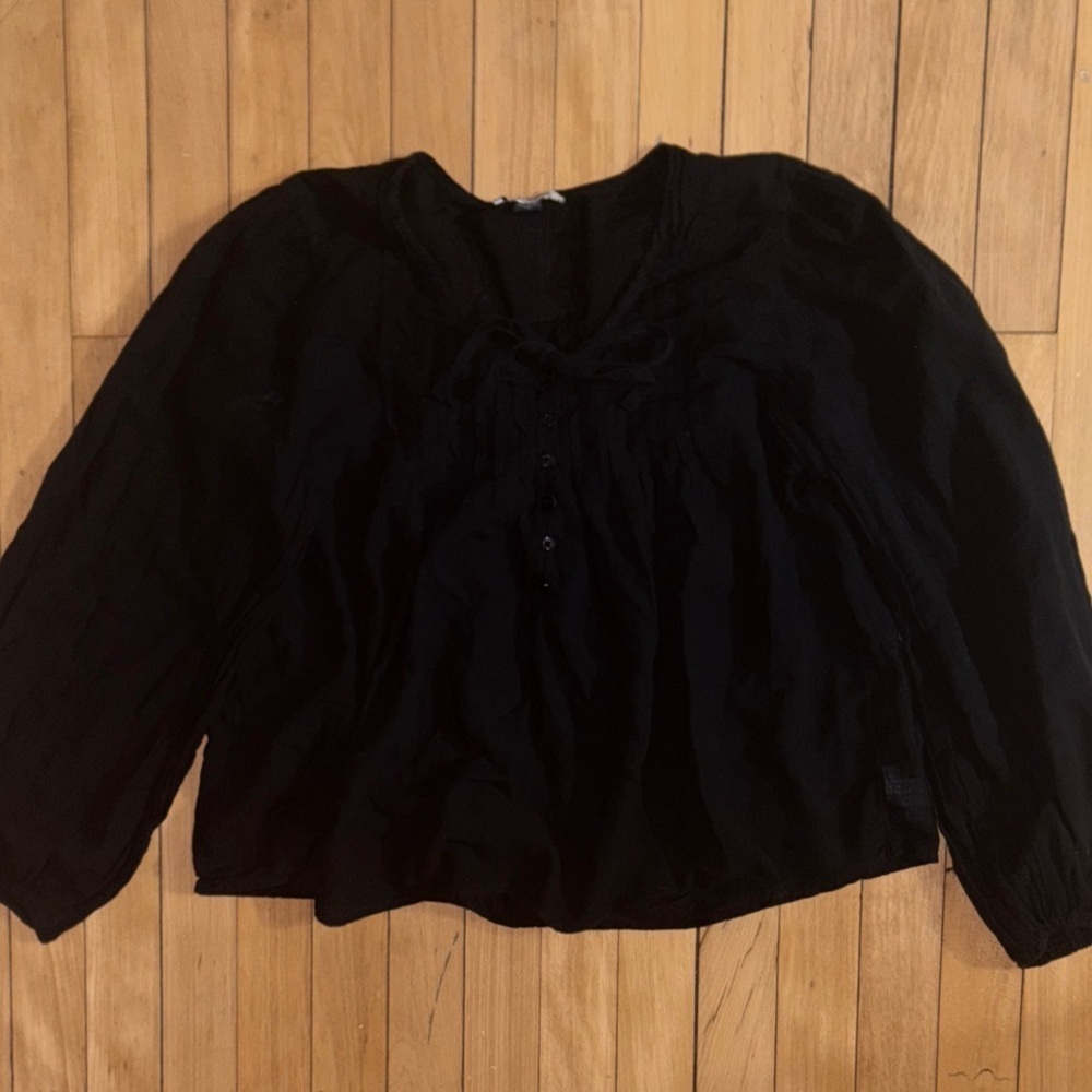 American Eagle Outfitters Black Blouse Flowy size large